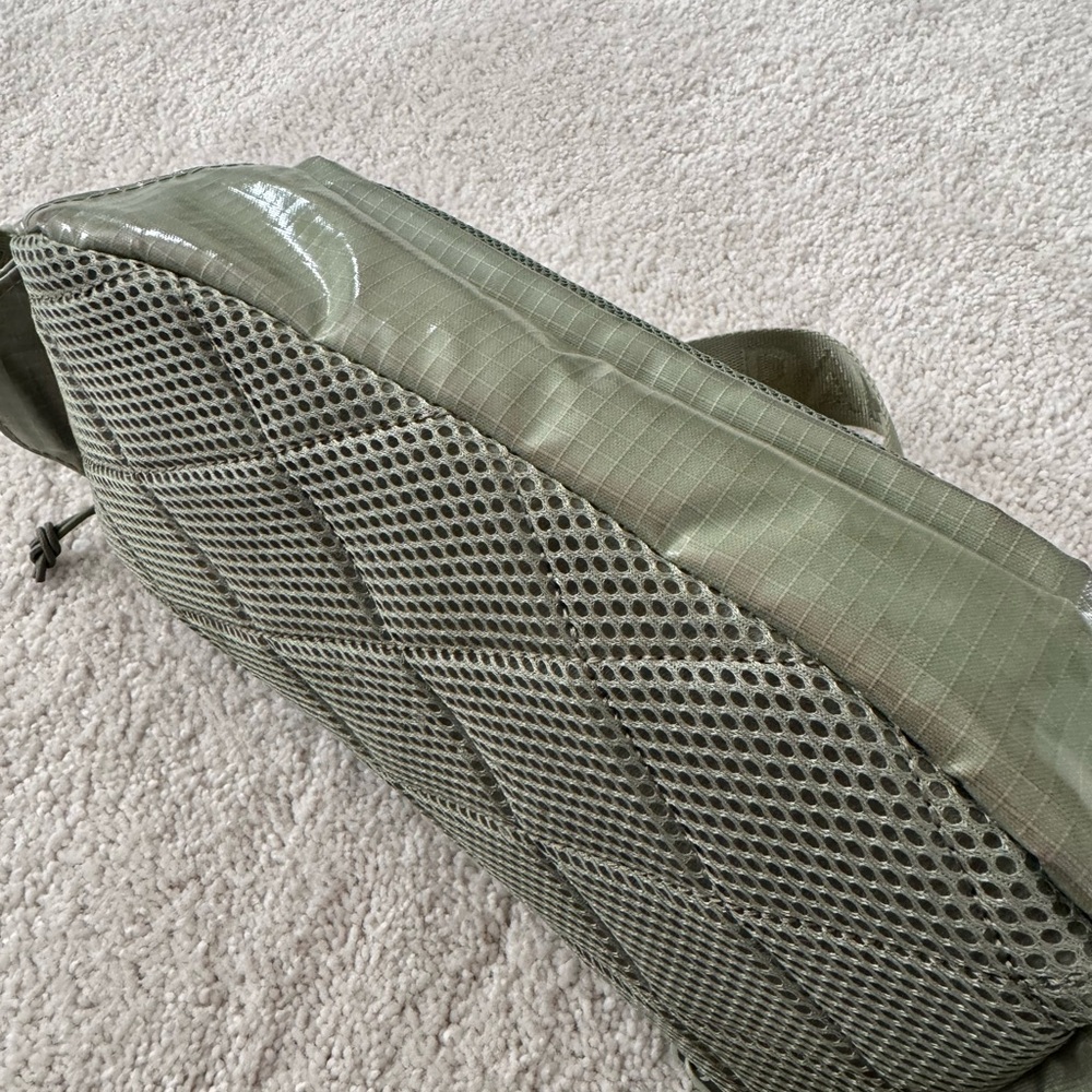 Calpak Terra Sling - Juniper Green - Picture 6 of 12